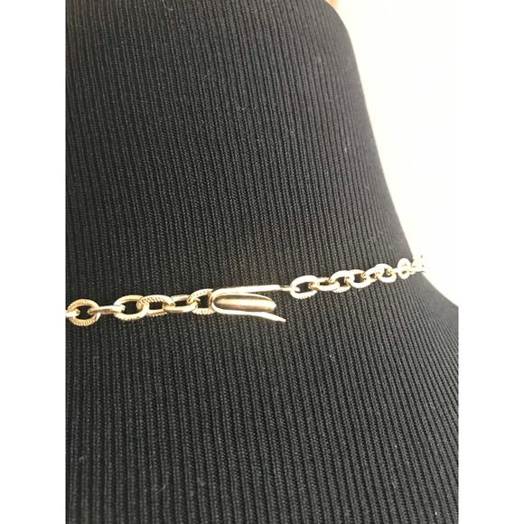 Vintage gold toned necklace marked “Germany” - Picture 6 of 7